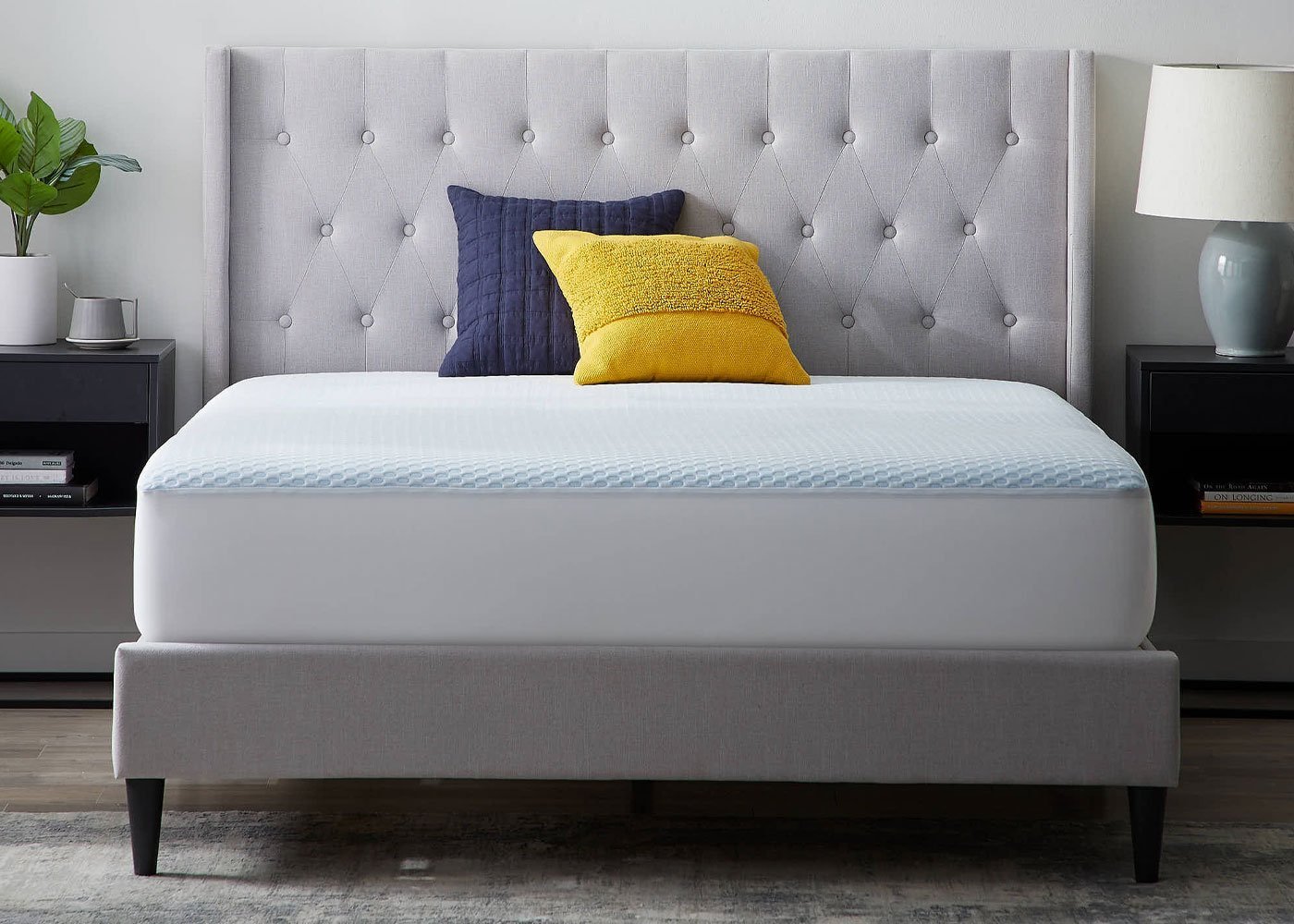 Weekender Cooling Mattress Protector