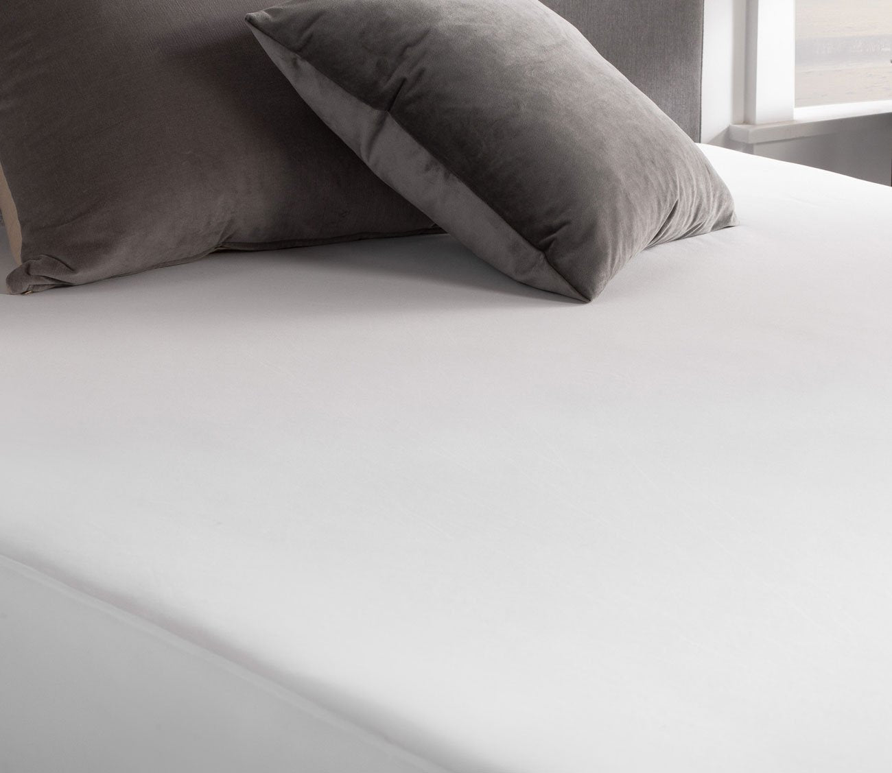 Weekender Jersey Waterproof Mattress Protector